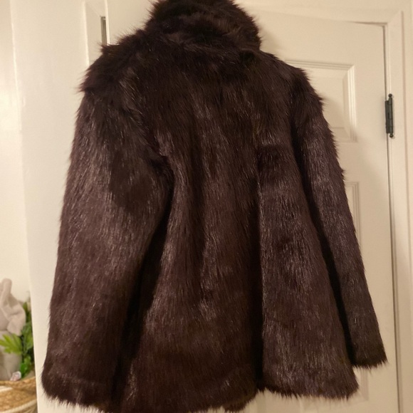 Cozy Faux Fur Coat - Picture 12 of 16
